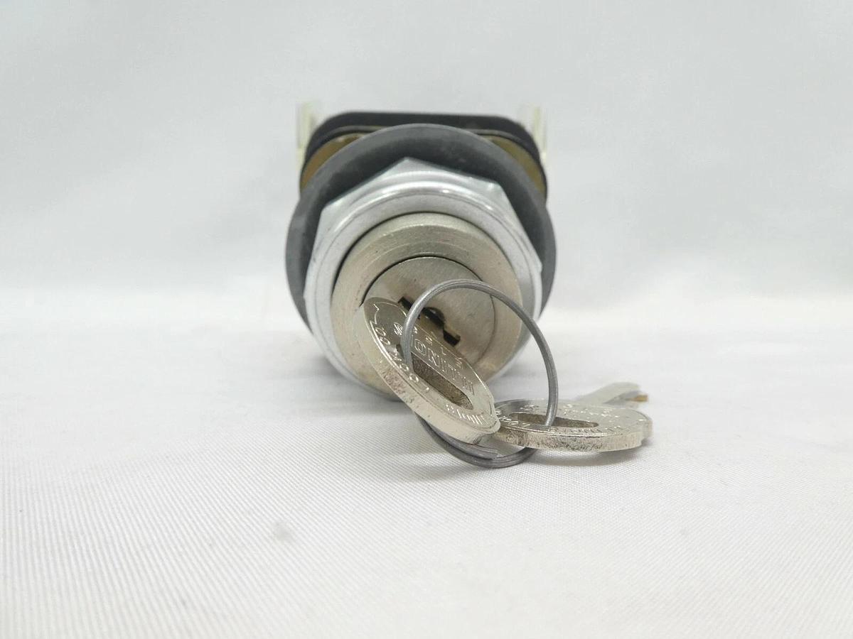 AB Allen-Bradley 800T-E24A Cylinder Lock Dead Bolt Varian 5131015 Lot of 7 New