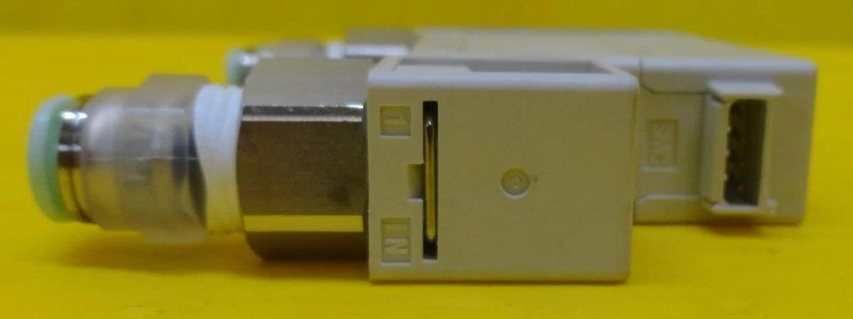 Used SMC PFM711S-02L-D-M Digital Flow Switch X711 Used Working