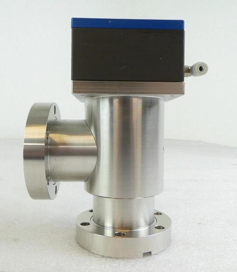 Used VAT 21632-GE11-AAH2 High Vacuum Pneumatic Angle Valve AMAT 3870-06500 Working