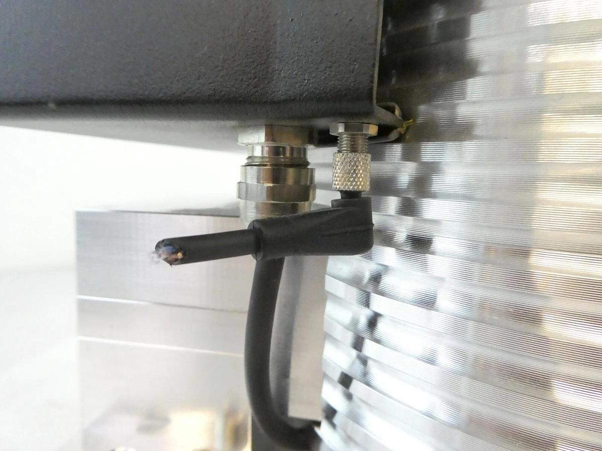 Used TURBOVAC MAG W 400 iPL Leybold 410400V0715 Turbo Pump MAG.DRIVE Bad Connector