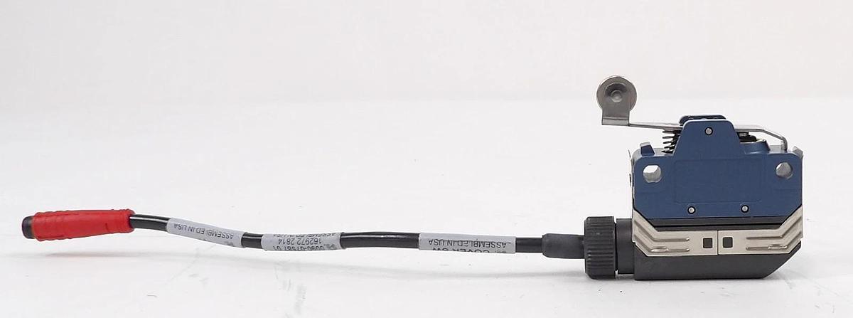 Used Panasonic AZH2241 Micro Limit Switch AMAT 0090-07587 Reseller Lot of 9 New