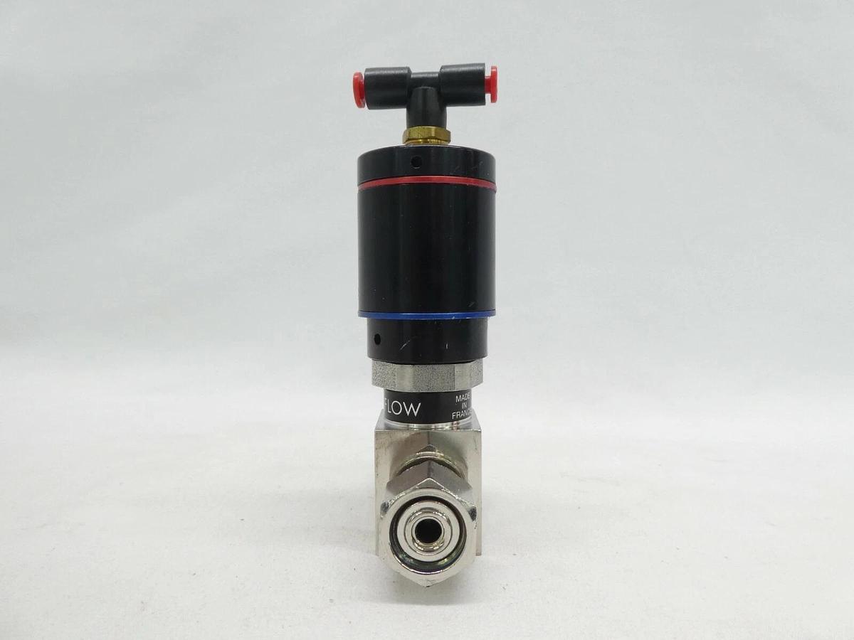 Used Qualiflow 2x10-9atm.cm3/Sec 2-Way Pneumatic Valve Female/Female Lot of 5 Working