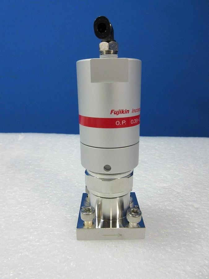 Used Fujikin 467000 Type NC Diaphragm Valve 0.39~0.59MPa 2 Port C-Seal Lot of 15 Used