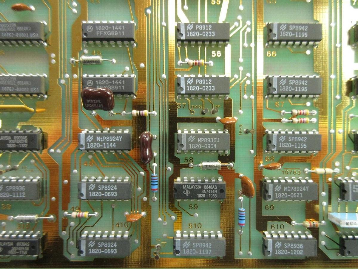 Used HP Hewlett-Packard 10762-60001 Comparator PCB Card ASML 4022.008.5164 PAS Used