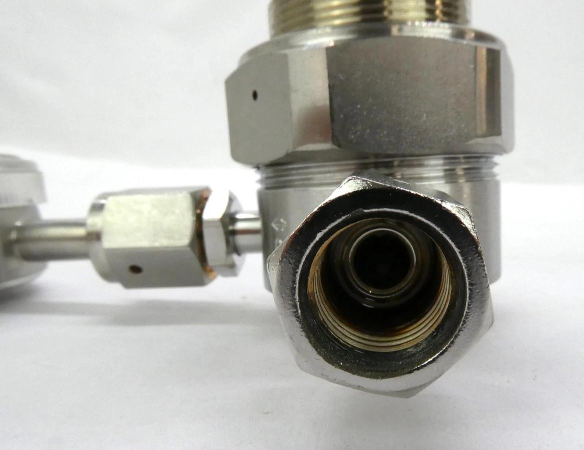 Used Veriflo 42500197 Air Pressure Regulator N2 0- 95930W3PFSMMF AMAT Working Surplus