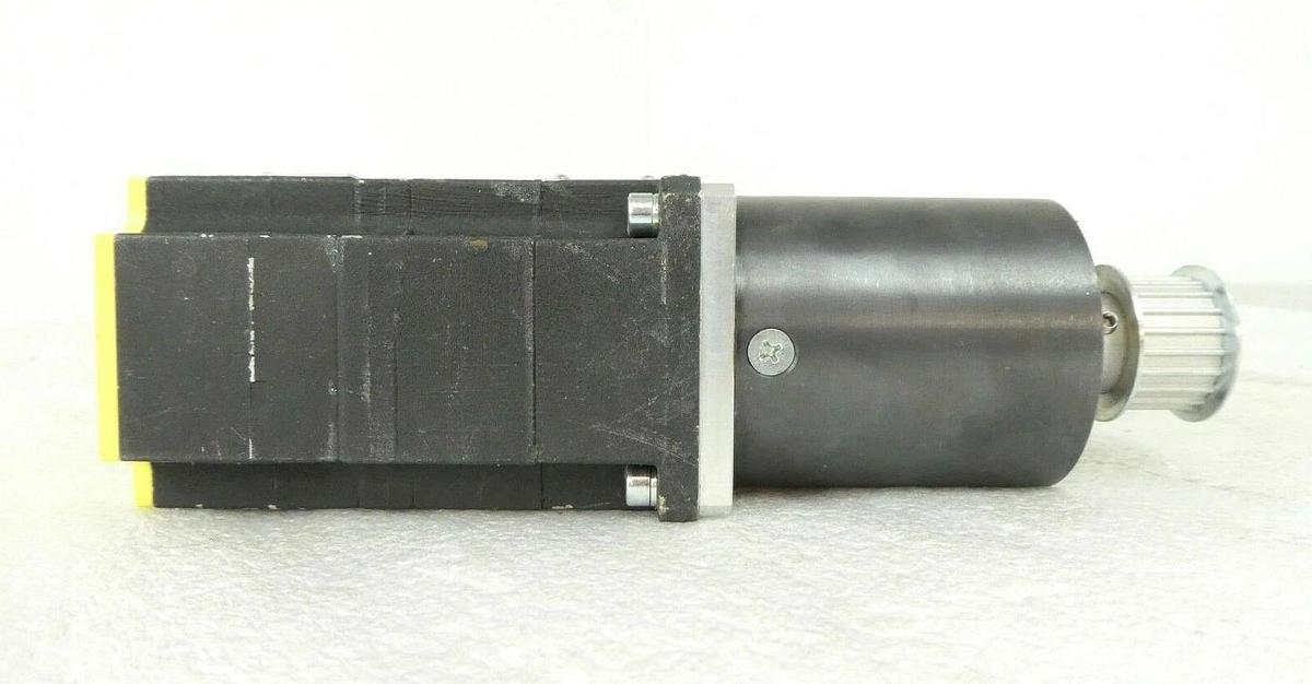 Used Baldor BS/M65A-175AA 708 Brushless AC ServoMotor S1P01W05 BSM65A-175AA Working