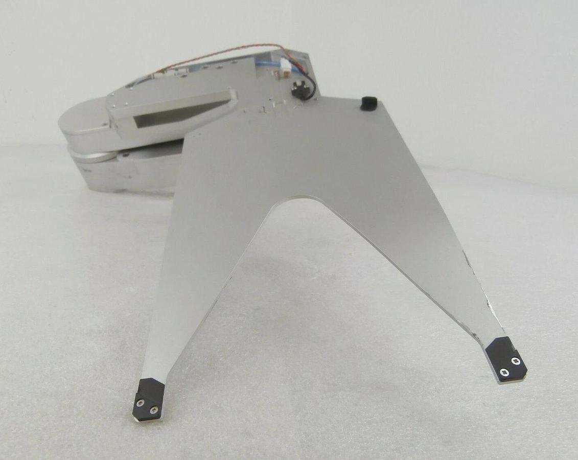 Used Yaskawa Electric XU-RC350D-D91 Indexer Robot Upper Arm with End Effector As-Is