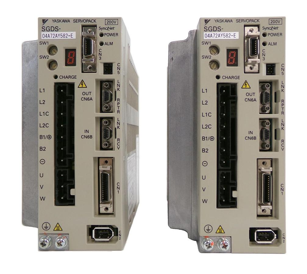 Used Yaskawa Electric SGDS-04A72AY582-E Servo Drive SERVOPACK Lot of 2 Working