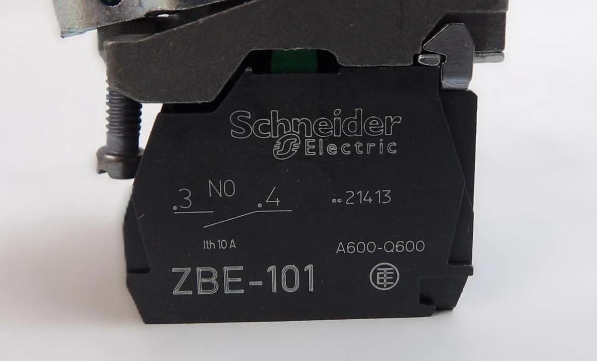 Used Schneider Electric XB4BW35B5 LED 22mm Push Button Switch Lot of 12 Working