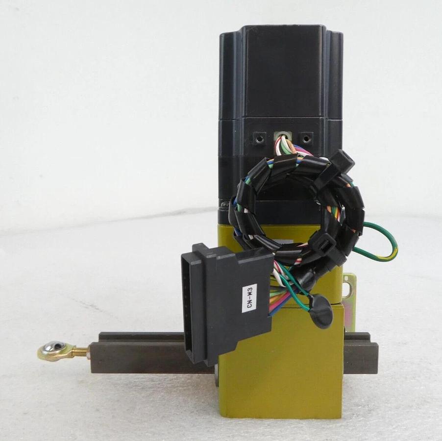 Used Oriental Motor PK564AM2-LB150X Lineard Motor VEXTA Right Bias Lot of 4 Working
