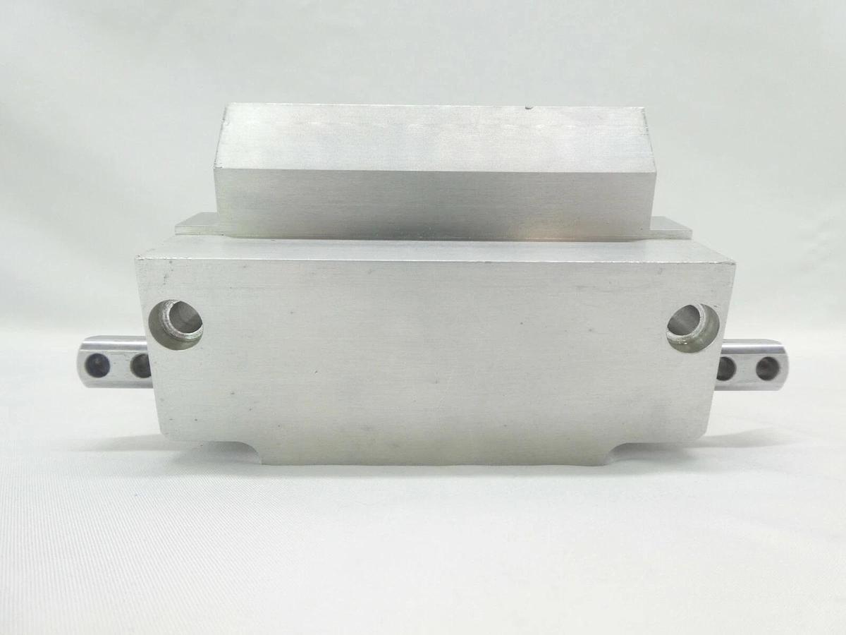 Used AMAT Applied Materials 0240-76513 5000 Cleanroom Slit Valve "H" 520 Chemraz