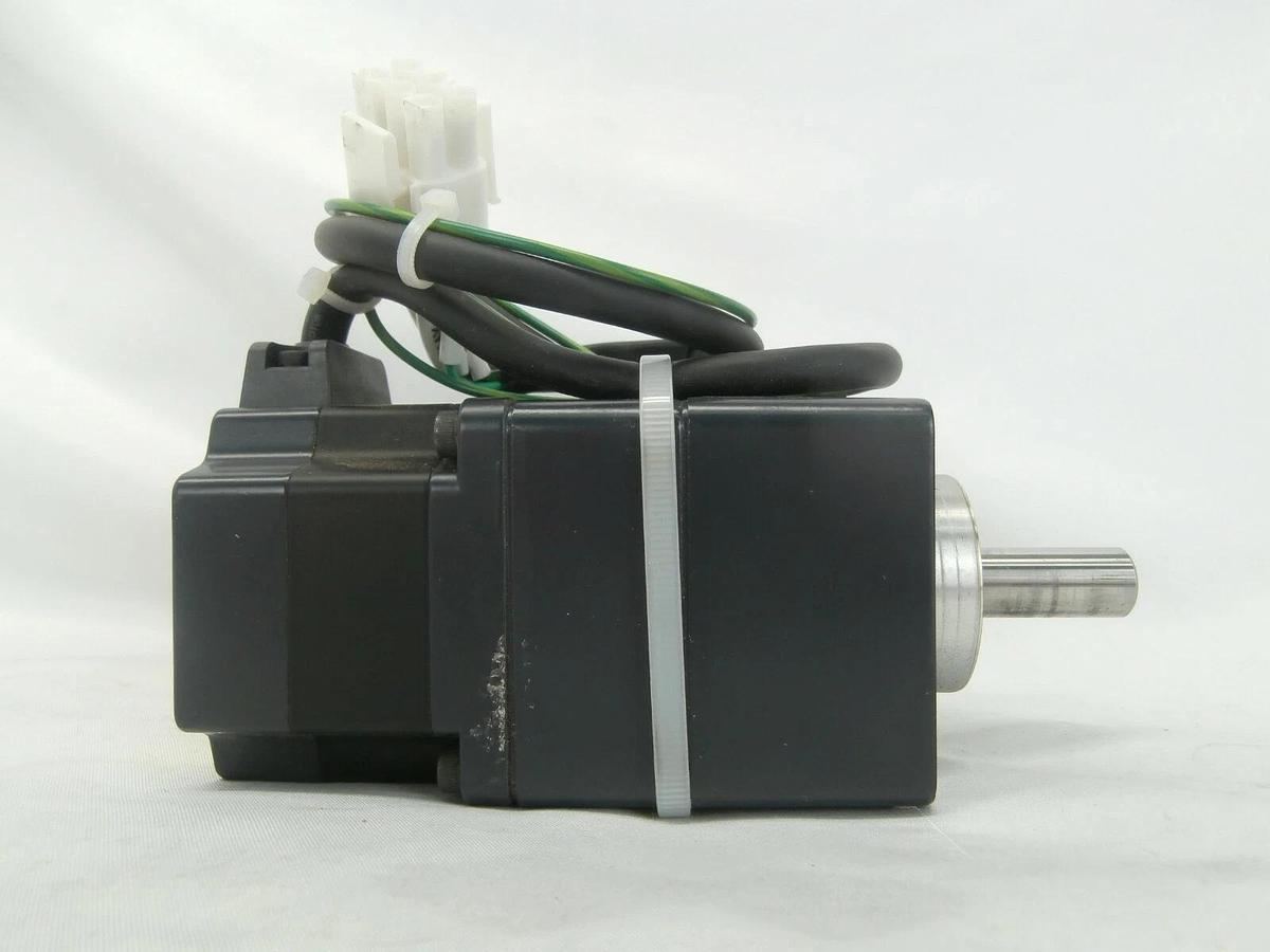 Used Oriental Motor PK564AW-P50 5-Phase Stepping Motor VEXTA Working Spare