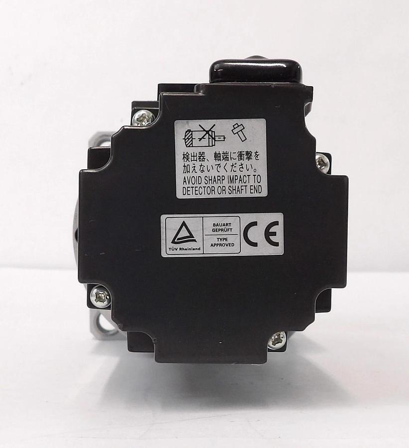 Used Mitsubishi HF-KP43 AC Servo Motor VRGF-11C90-400 TEL 5084-000505-11 Working