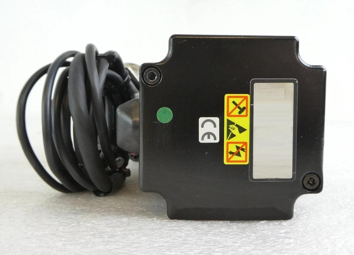 Used Sanyo Denki P50B07040HXS00M AC Servo Motor PLE060-005-SSSA3AD AMAT Lot of 2