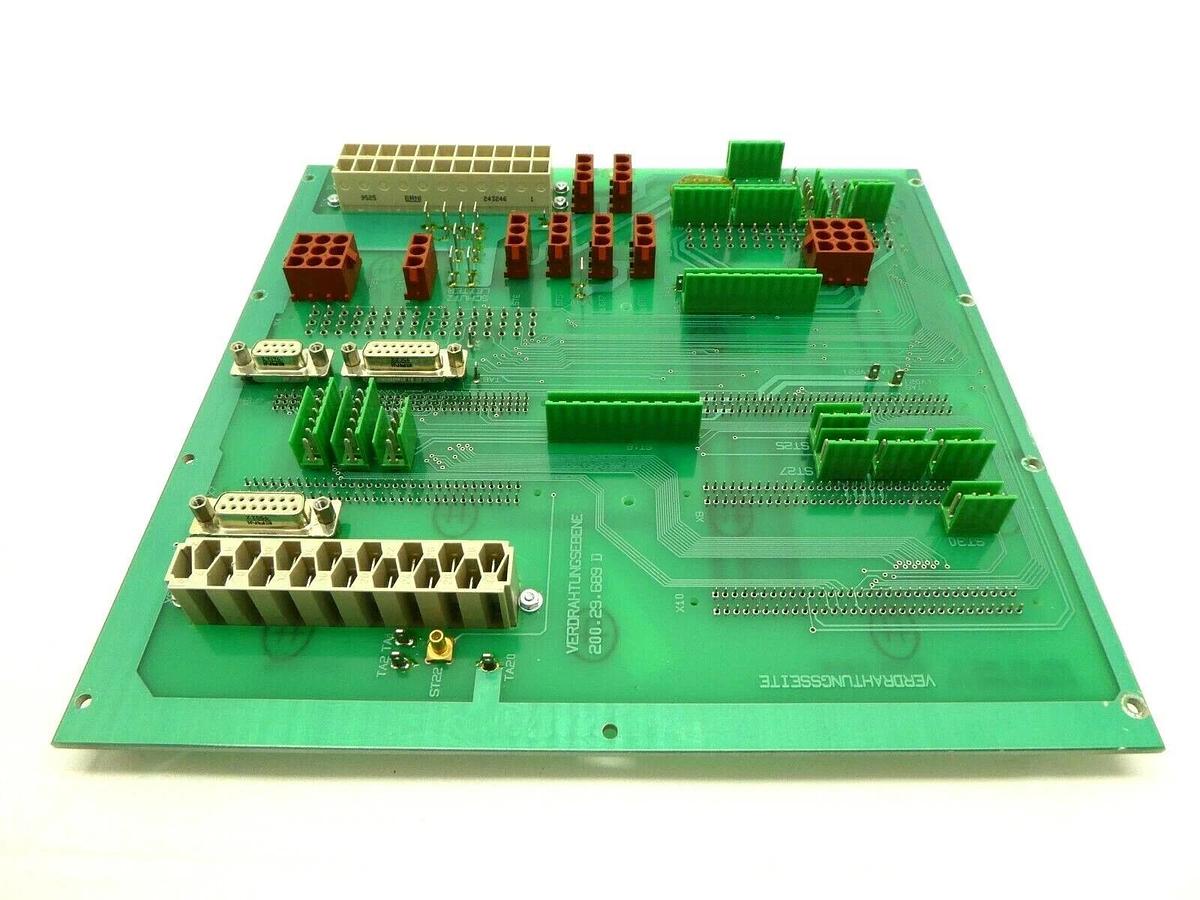 Used Leybold Vacuum 200.29.689 Back Plane PCB ERNI 044.772 ULTRATEST UL 500 Working