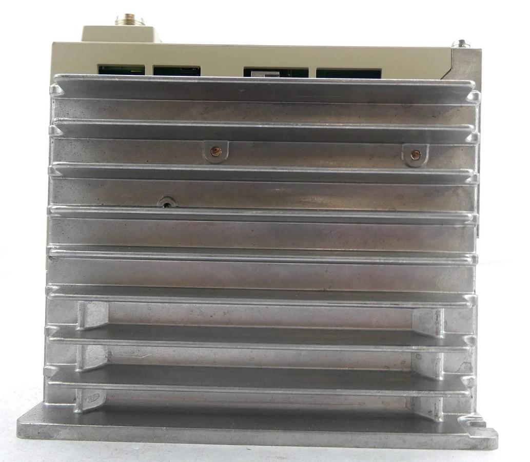 Used Yaskawa Electric SGDS-04A31AY563 Servo Drive SERVOPACK Working Surplus