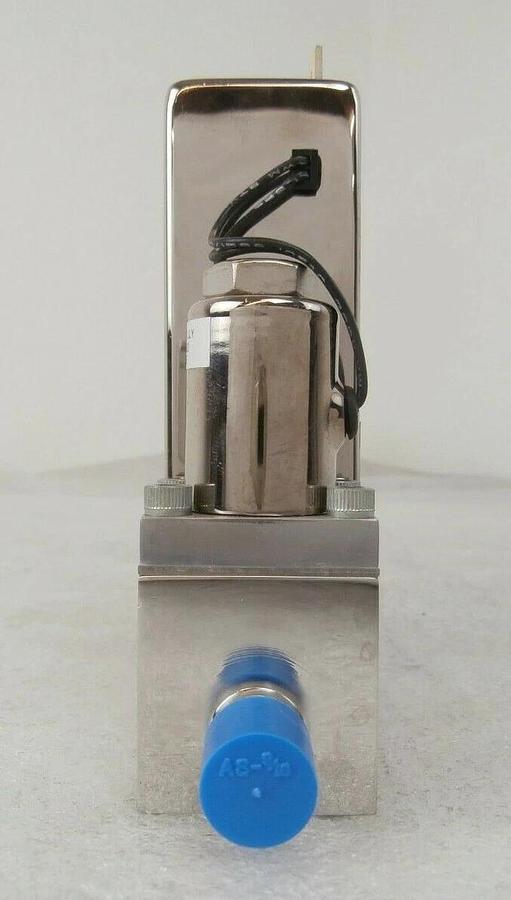 Used Brooks 5964C2MAHU5KA Mass Flow Controller MFC Novellus 22-10517-01 Working Spare