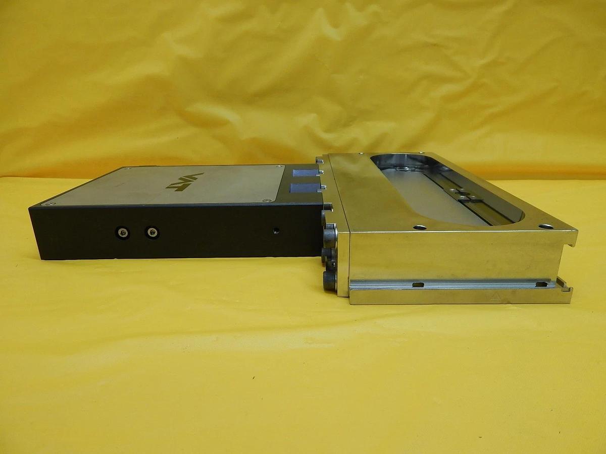 Used VAT 02010-BE44-0001 Pneumatic High Vacuum 12" Slit Valve Working
