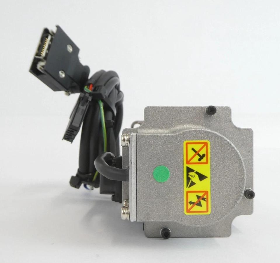 Used Sanyo Denki R2AA06040HXS03M AC Servo Motor SANMOTION R Working