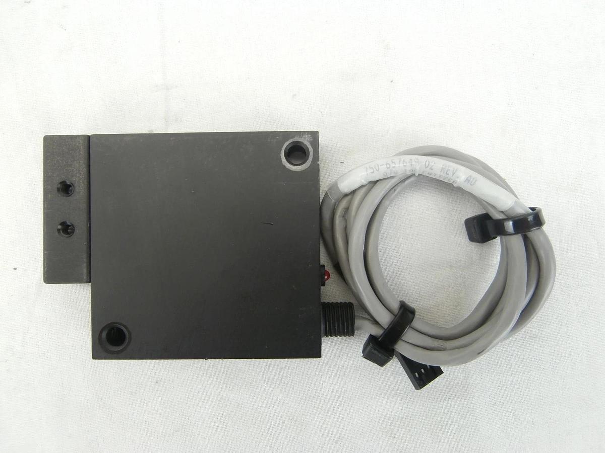 Used Banner SM51RB6 LED Scanner R/H Emitter KLA Instruments 750-657649-02 2132 Used