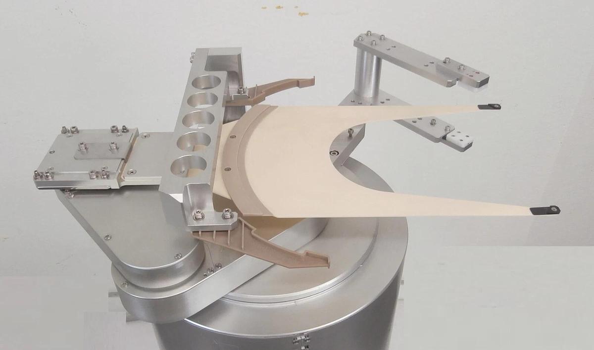Used TEL Tokyo Electron CRA Career Station Block Robot w/300mm End Effector Working