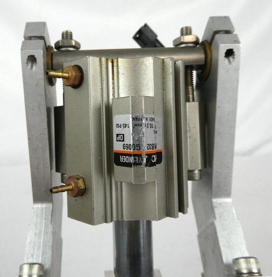 Used AMAT Applied Materials 0010-70322 Slit Valve Actuator Assembly Working Surplus