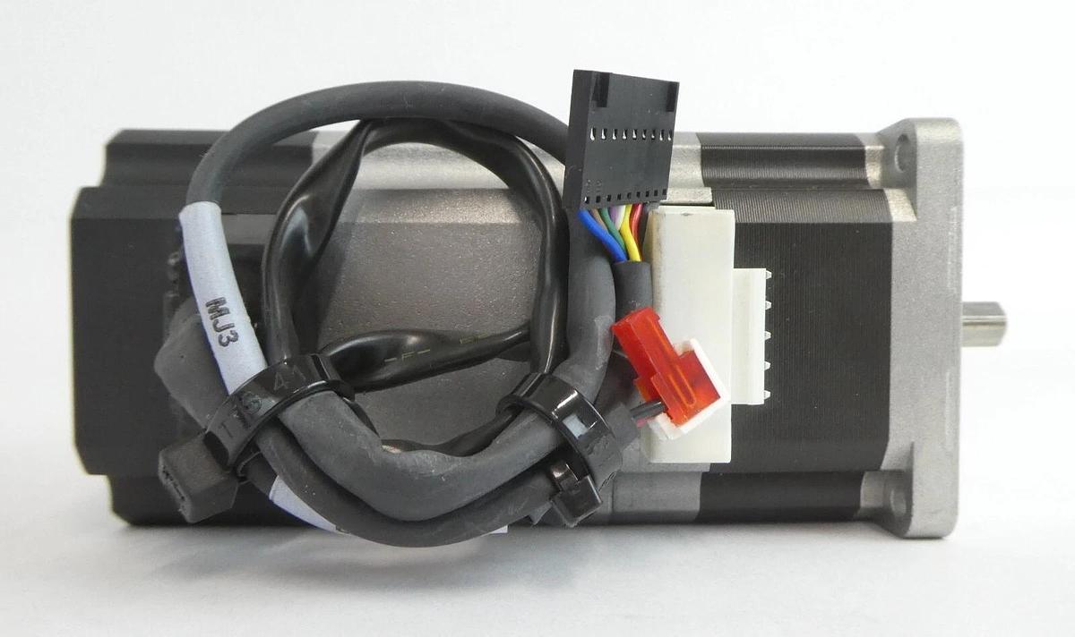 Used Sanyo Denki 103H7851-72B2 Stepping Motor StepSyn Actuator Working
