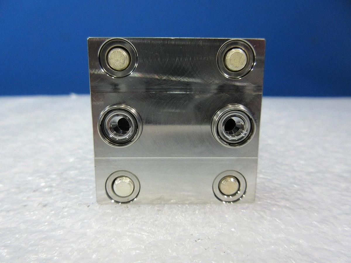 Used Fujikin 467000 Type NC Diaphragm Valve 0.39~0.59MPa 2 Port C-Seal Lot of 15 Used