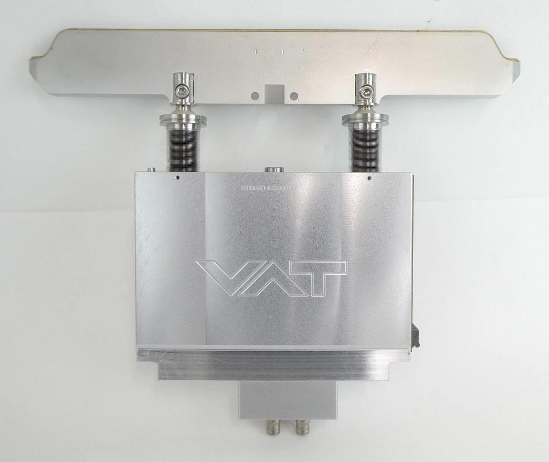 Used VAT 0340X-CA24-CJX1 300mm Pneumatic Vacuum Slit Valve Actuator and Gate Working