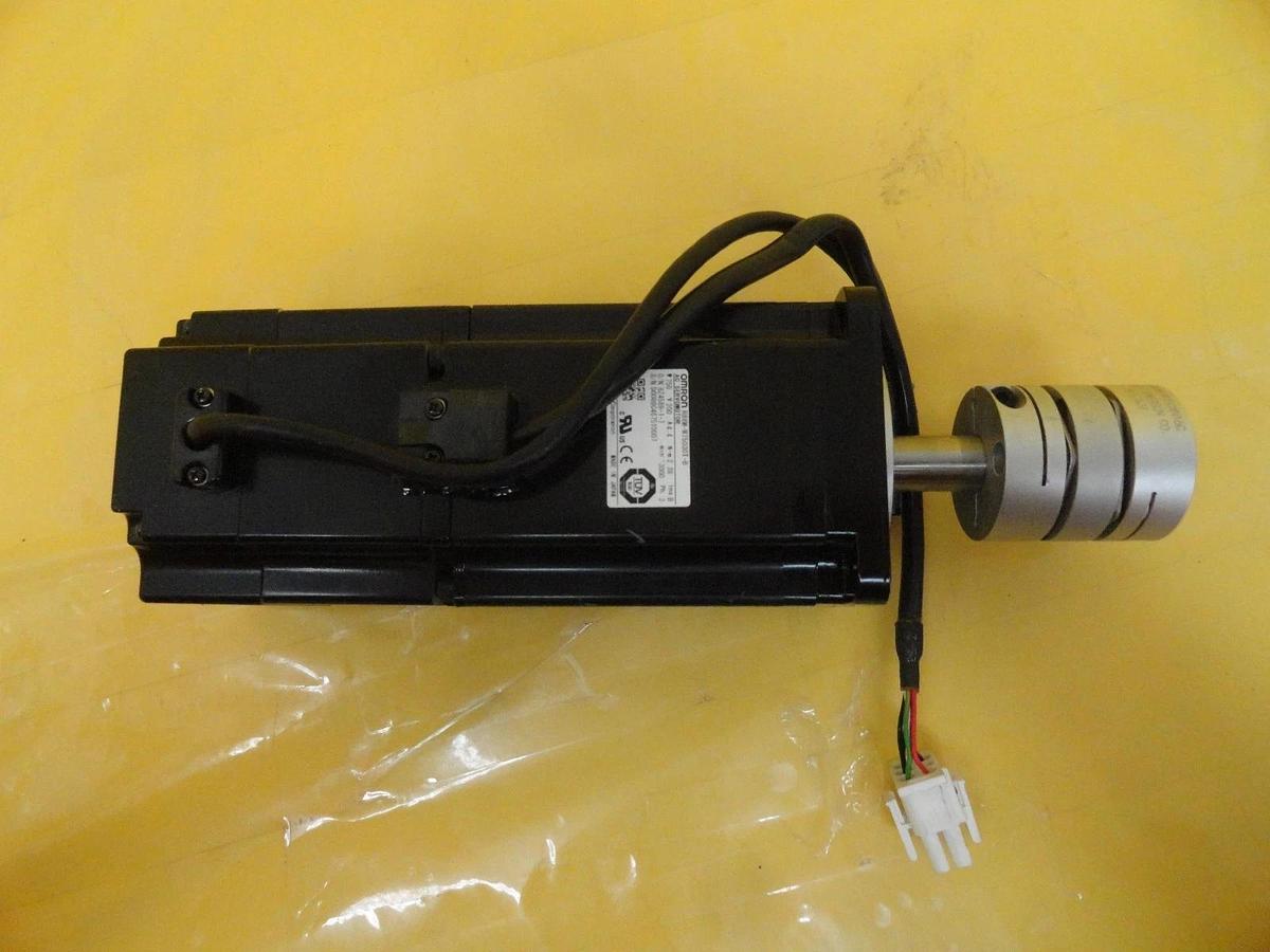 Used Omron R88M-W75030T-B AC Servo Motor NES100W-N15CXN16C Used Working
