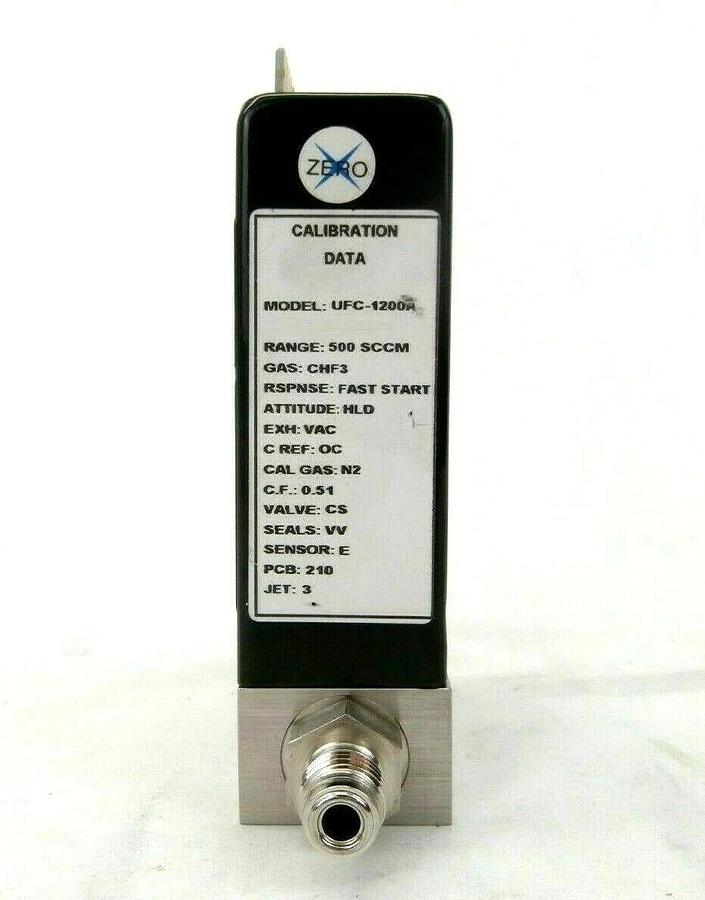 Used UNIT Instruments UFC-1200A Mass Flow Controller 500 SCCM CHF3 Working Spare