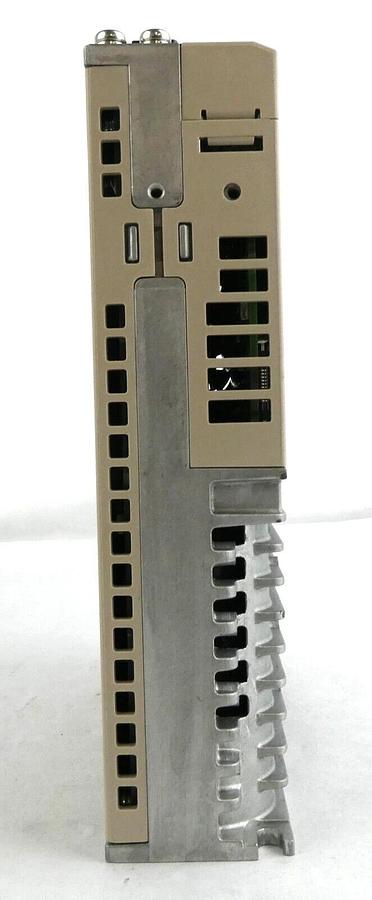 Used Yaskawa Electric SGDV-2R8A01A Servo Drive SERVOPACK Working Surplus