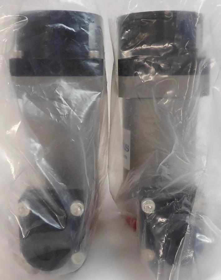 MKS Instruments LPV2-40-AK-225-CNVNH Pneumatic Right Angle Valve Lot of 2 New