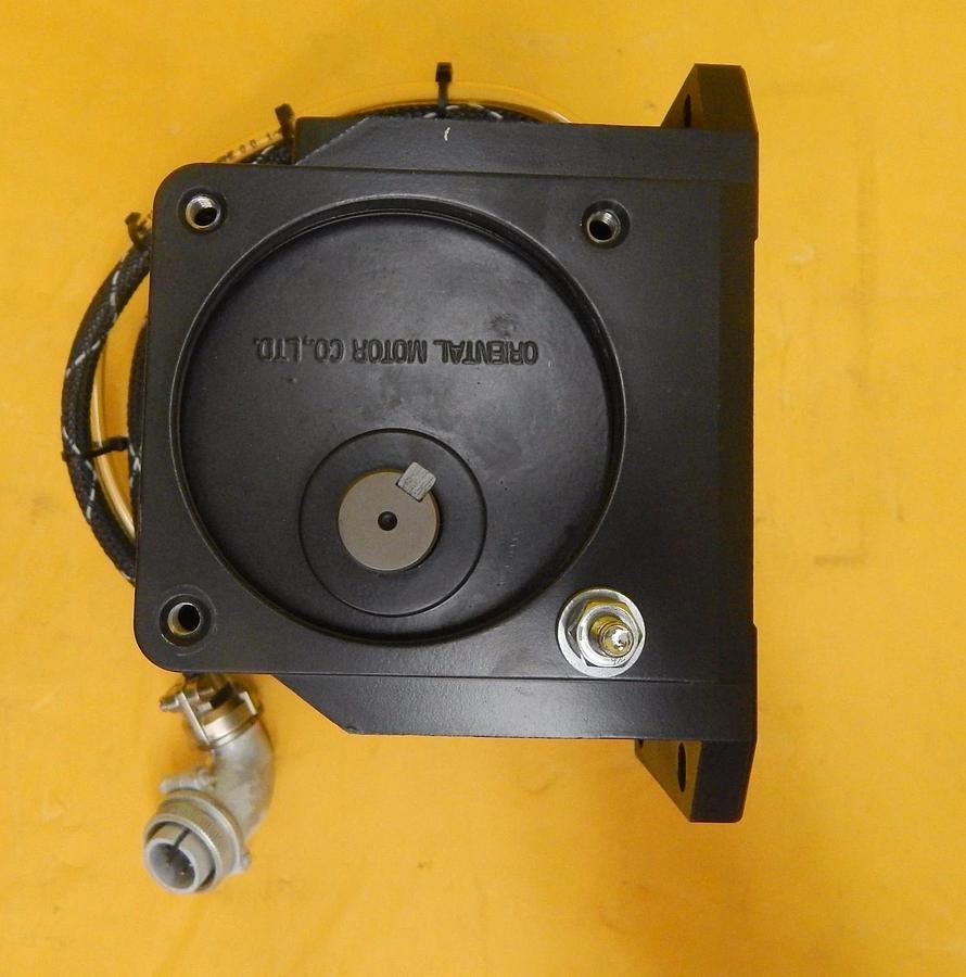 Used Oriental Motor 5RK60GU-CWT Reversible Motor Gear Head 5GU18KA Used Working
