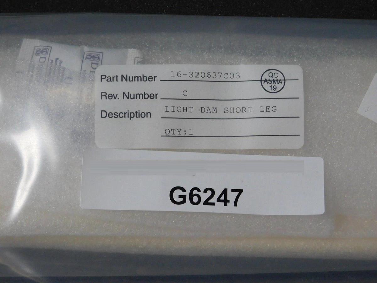 D&R ENTERPRISES 16-320637C03 Reflector, S-Dam-Light-Front, Light Dam Short Leg