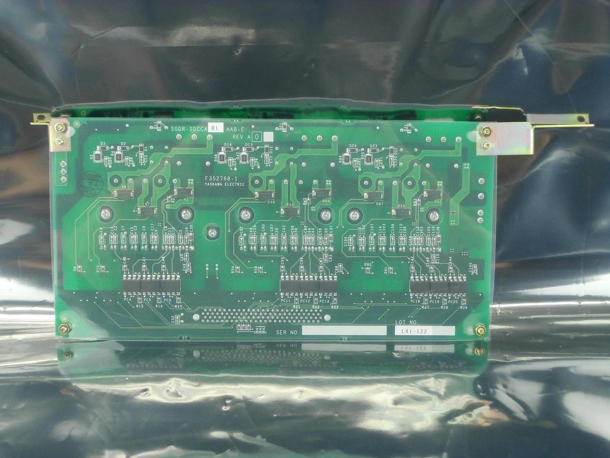 Used Yaskawa Electric SGDR-SDCCA01 Robot Controller PCB Card F352768-1 NXC100 Working