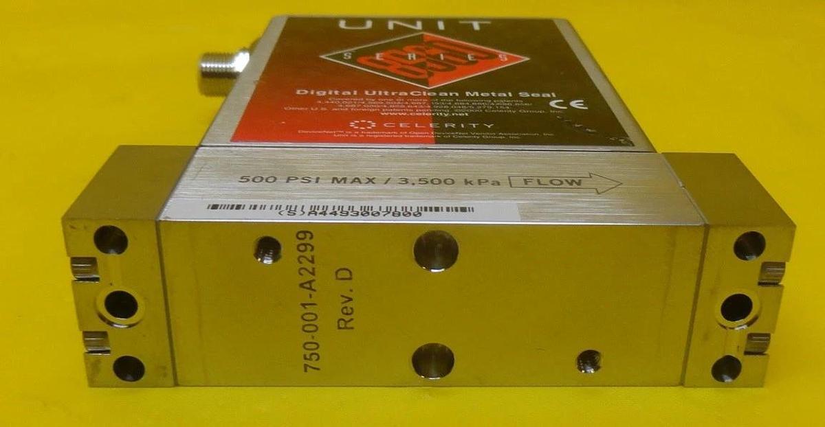 Used Unit Instruments UFC-8565 Mass Flow Controller MFC 3L Ar 8560 Used Working