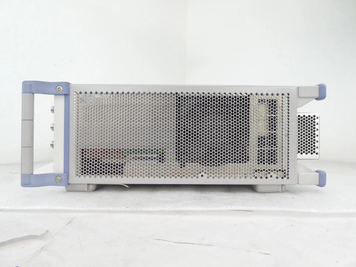 Used Rohde & Schwarz 1201.0002K50 Wideband Radio Comm Tester CMW 500 V 3.5.10