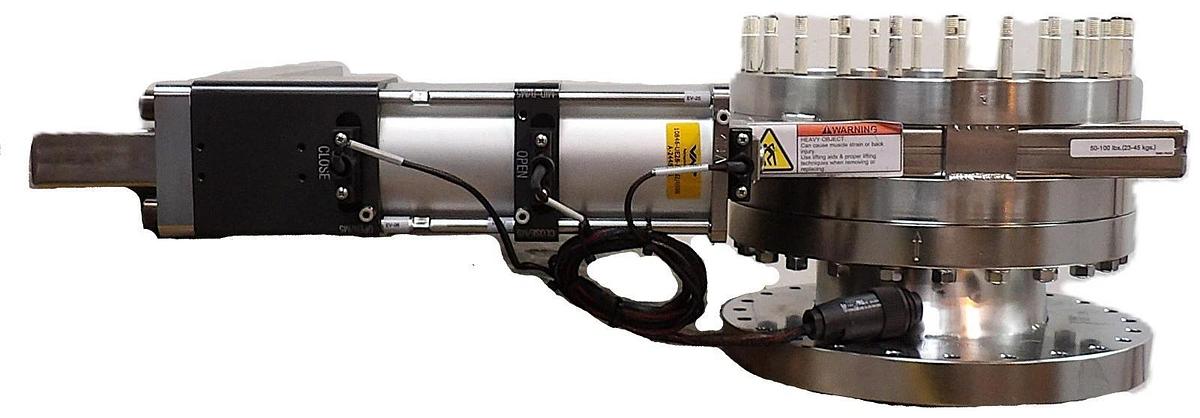 Used VAT 10846-UE28-AVN2 Ultra High Vacuum Gate Valve with Adaptor 0041-40414 Working
