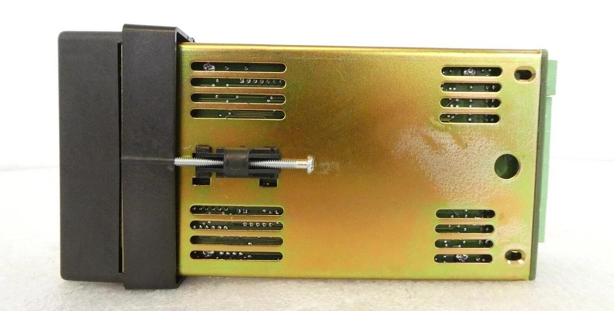 Used Watlow 204-C00000AT Anafaze Temperature Controller TB50 CLS204 Working Surplus