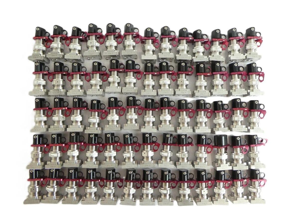 Used Fujikin 088032 2-Port Manual Diaphragm Valve 316L-P Lot of 65 Working Surplus