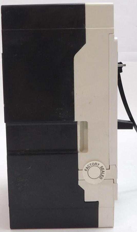 Used Eaton JGE3250NN 3 Pole Circuit Breaker J250E Lot of 2 Working