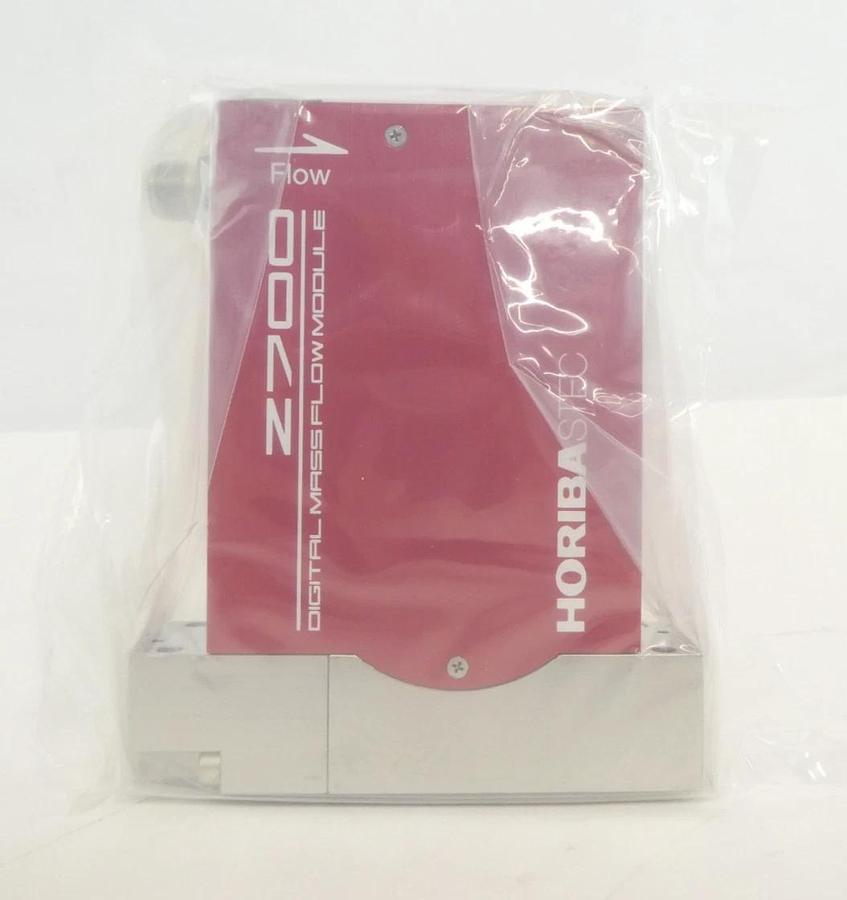 Refurbished Horiba STEC SEC-Z714MGX Mass Flow Controller MFC Z700 2 SLM He Lot of 4 Refurb
