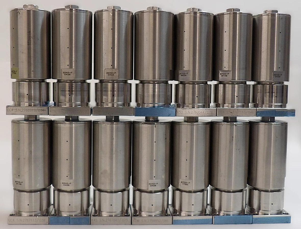 Used AMAT Applied Materials 0190-81205 Pneumatic Diaphragm Valve Lot of 14 Working