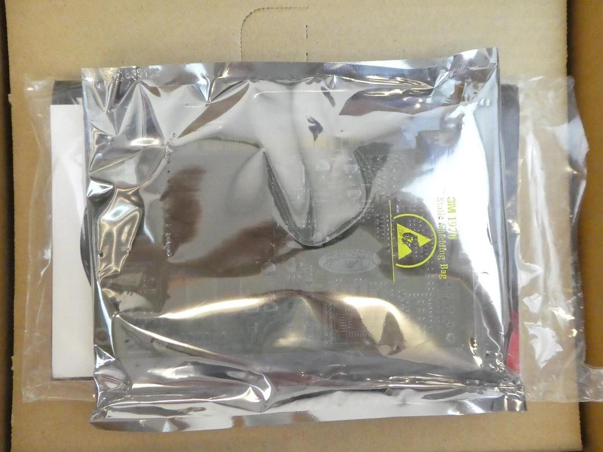 Used ATI Technologies 100-430290 Radeon 7000 VGA PCI 32 MB DDR Reseller Lot of 13 New