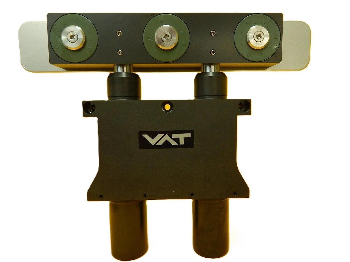 Used VAT 07512-UA24-0002 Rectangular Atmospheric Door L-VAT Series 075 Copper Working