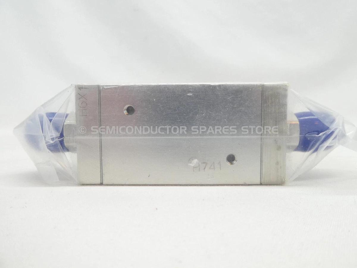 Aera 10 Ra FC-D980C Mass Flow Controller MFC FC-D980C 50 SCCM CH3F New Surplus
