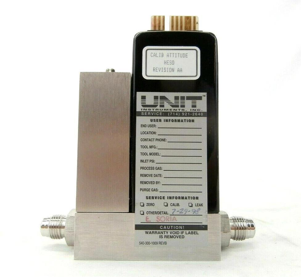 Used UNIT Instruments UFC-1200A Mass Flow Controller Lam 797-098570-604 Working Spare