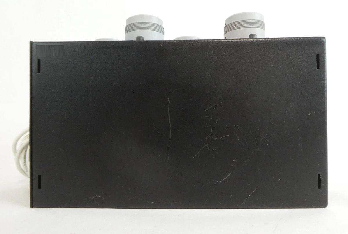 Used Elveflow Plug and Play Microfluidics Demcon Mux Distributor Umarked Working