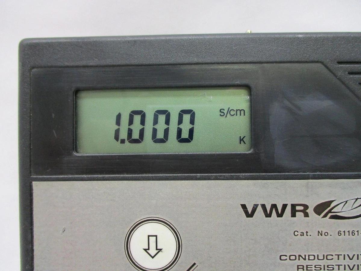 Used VWR 61161-362 Digital Conductivity Resistivity Salinity Bench Meter Used Working
